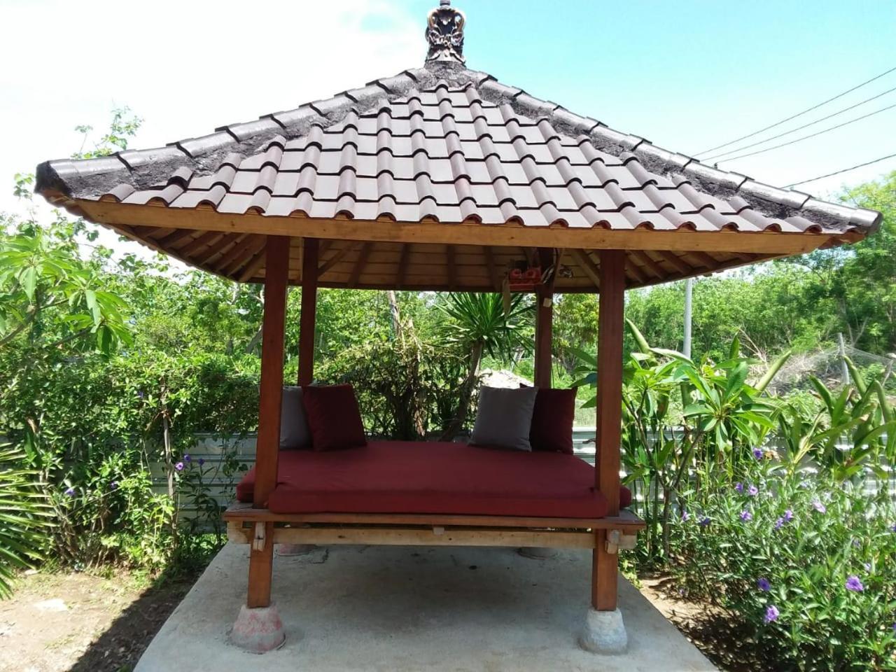 Uma Hostel Lembongan Esterno foto