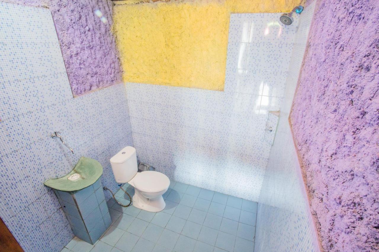 Uma Hostel Lembongan Esterno foto